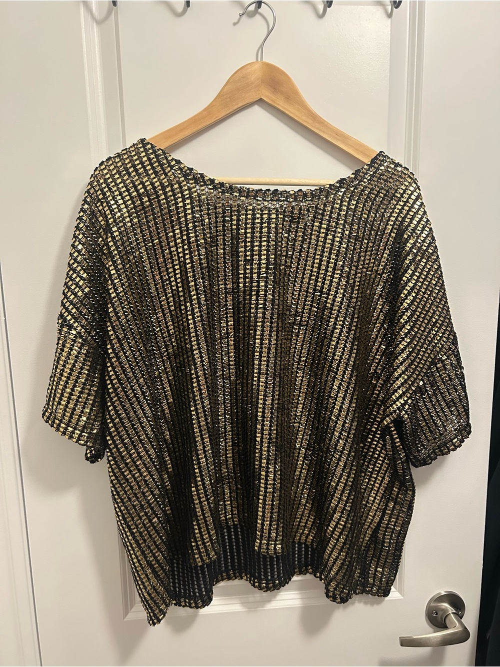 H&M Metallic Short Sleeve Top in Gold and Black